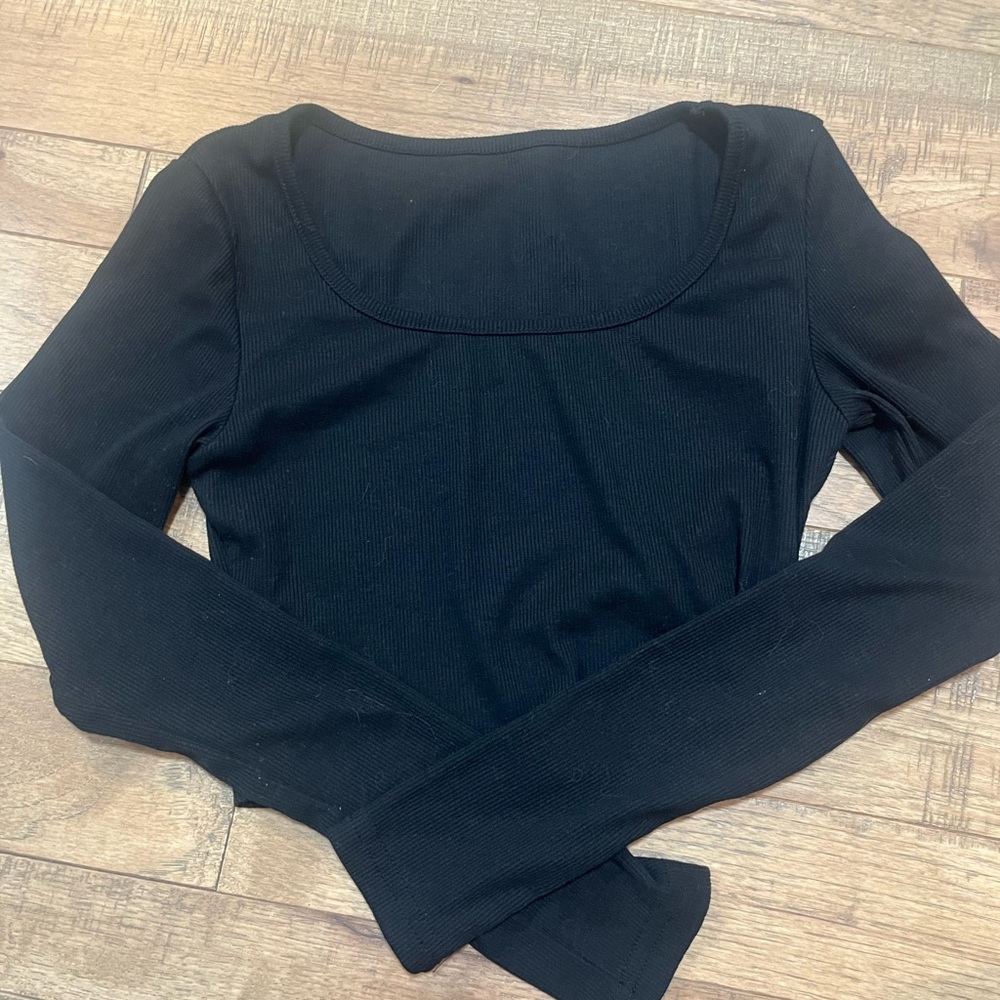 Shein Cropped Black Long Sleeve Top